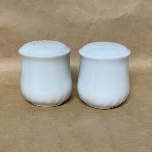 Corelle Swirl Salt & Pepper Shaker Set Vintage White Coordinates